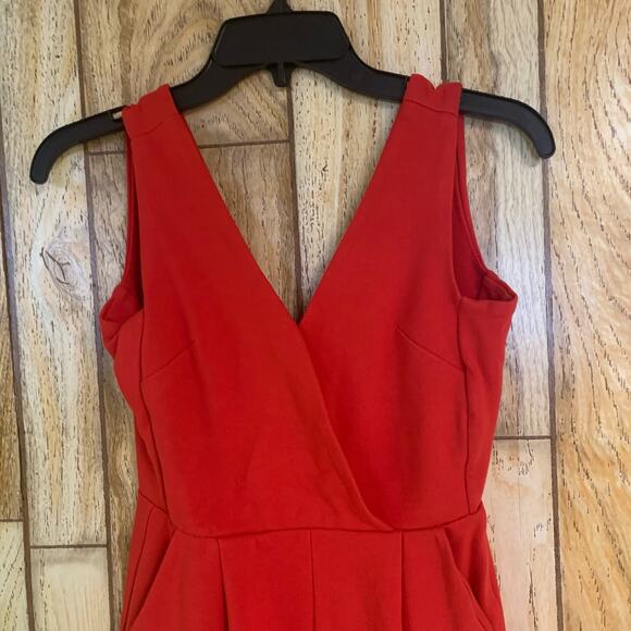 French Connection Marie V-Neck Jumpsuit in Red Size 4 Women's Valentines Day - Picture 3 of 12